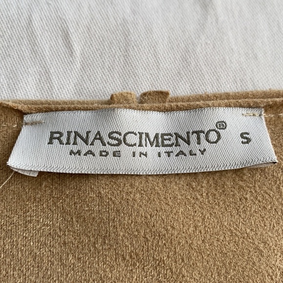 Cute, fun shift dress. Snakeskin pattern in neutral beige and browns. Size Small - Picture 2 of 13